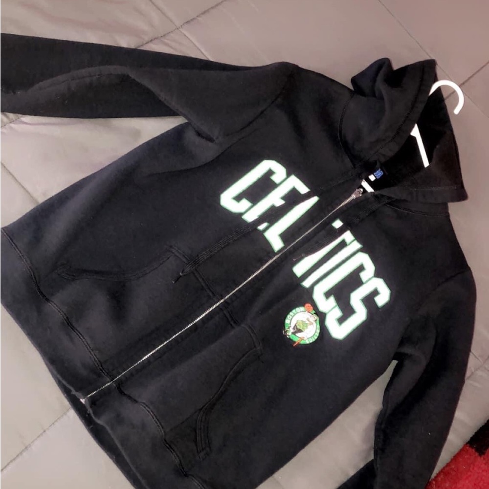 Never worn NBA Celtics hoodie size small